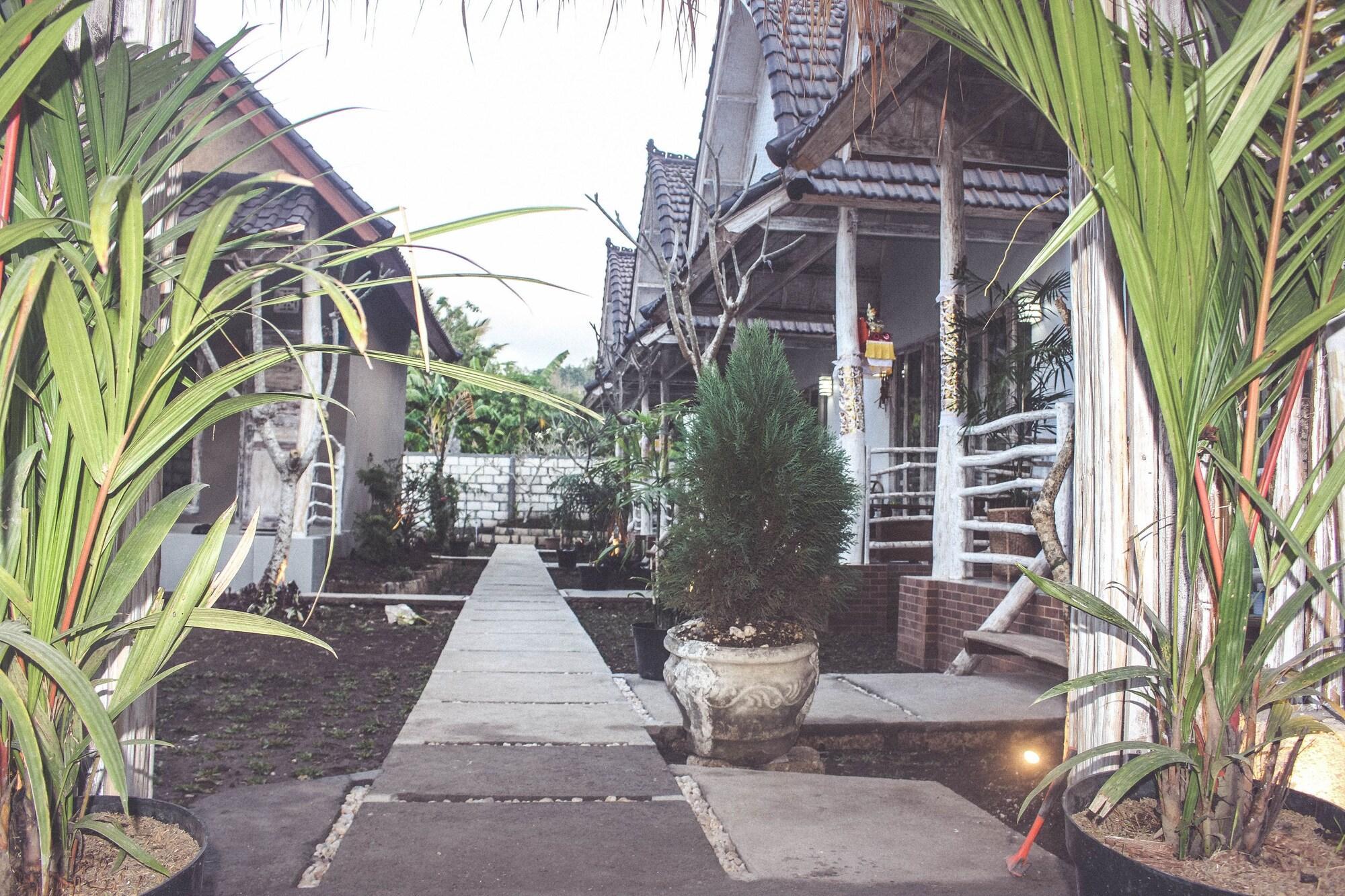 Angels Bungalow Nusa Penida Ped Exterior photo